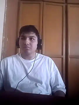 LoganFinds online show from 12/22/25, 07:44