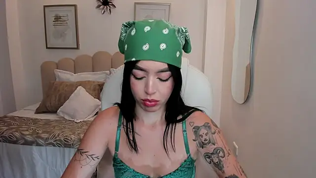 zoee jackson online show from 05/21/26, 07:32