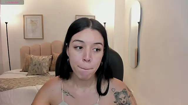 zoee jackson online show from 07/06/26, 06:43