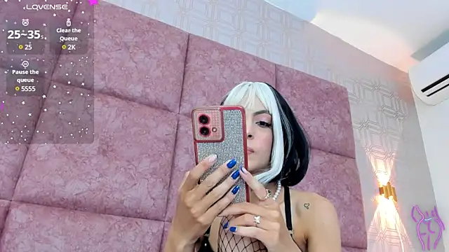 LilitRobins online show from 01/09/25, 01:39