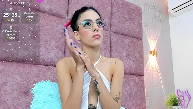 LilitRobins online show from 01/17/25, 01:15