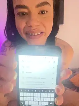 Snapshot of GrlAlice chatting on 12/03/24, 12:24 GrlAlice online show from 12/03/24, 12:24