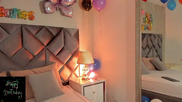 Luisa0110 online show from 10/01/25, 08:37