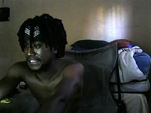 Snapshot of Hentaii001 chatting on 12/10/24, 04:34 Hentaii001 online show from 12/10/24, 04:34