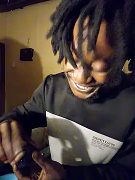 Snapshot of Hentaii001 chatting on 12/24/24, 01:27 Hentaii001 online show from 12/24/24, 01:27