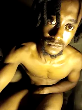 Snapshot of Hentaii001 chatting on 12/28/24, 12:57 Hentaii001 online show from 12/28/24, 12:57