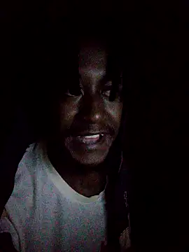 Snapshot of Hentaii001 chatting on 02/18/25, 02:05 Hentaii001 online show from 02/18/25, 02:05