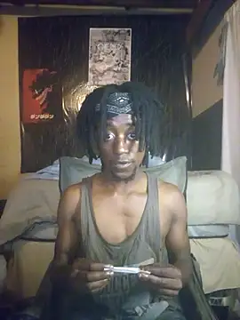 Snapshot of Hentaii001 chatting on 10/14/25, 02:56 Hentaii001 online show from 10/14/25, 02:56