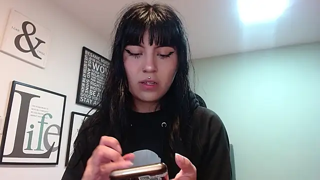 amy adams1 online show from 03/01/25, 04:37