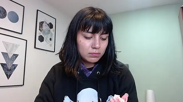 amy adams1 online show from 10/29/25, 04:37