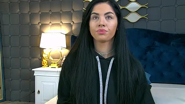 LeyaCass online show from 01/09/26, 05:21