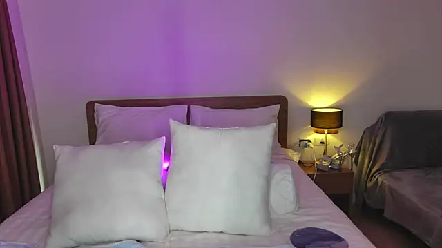 YourSexyNeighbour online show from 12/25/24, 06:09