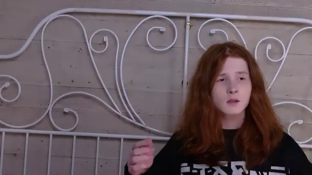 ZaynGraham online show from 10/14/25, 05:08