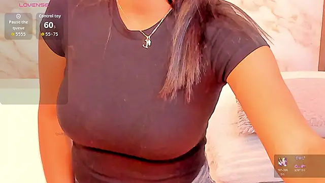 AmyBarton02 online show from 02/11/26, 04:23