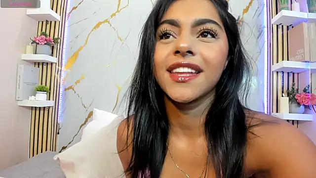 Snapshot of AmyBarton02 chatting on 05/15/26, 05:53 AmyBarton02 online show from 05/15/26, 05:53