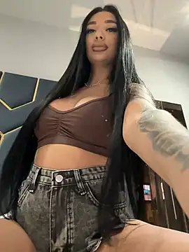 amirahylerr online show from 12/15/24, 08:04