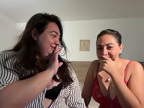 Snapshot of pili_placer chatting on 11/24/25, 02:28 pili placer online show from 11/24/25, 02:28