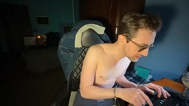 Stefisexy91 online show from 02/19/25, 10:53