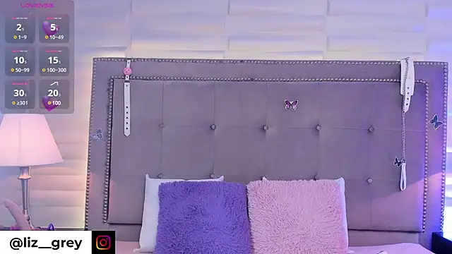 Liz grey  online show from 02/11/25, 11:44