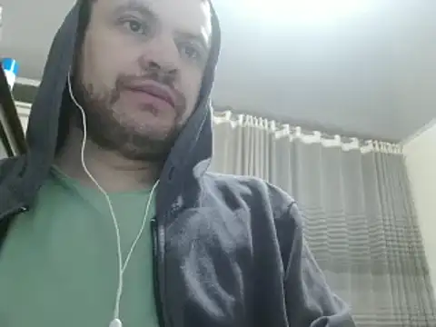 camiloking1720 online show from 12/20/24, 03:14