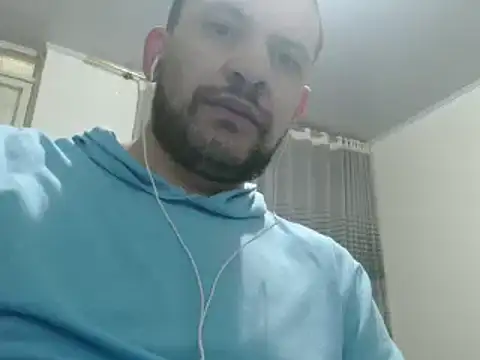 camiloking1720 online show from 01/22/25, 07:03