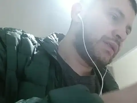 camiloking1720 online show from 01/28/25, 02:31