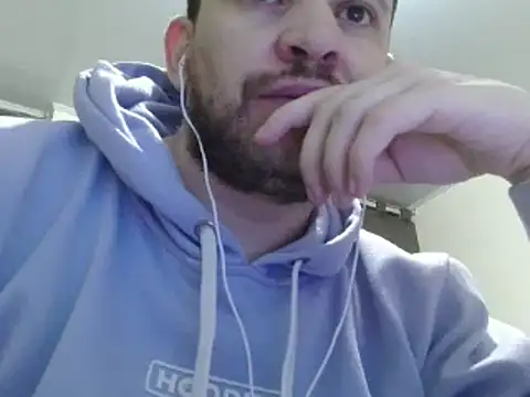 camiloking1720 online show from 02/03/25, 01:41