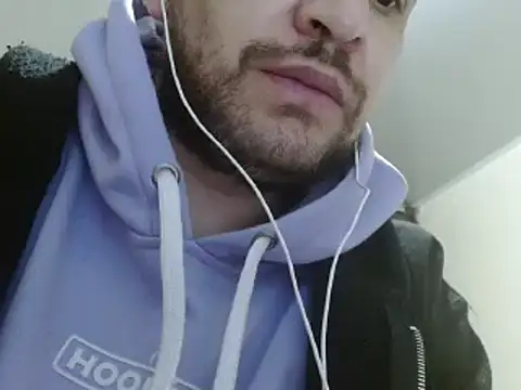 camiloking1720 online show from 02/03/25, 08:57