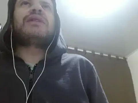 camiloking1720 online show from 02/06/25, 04:47