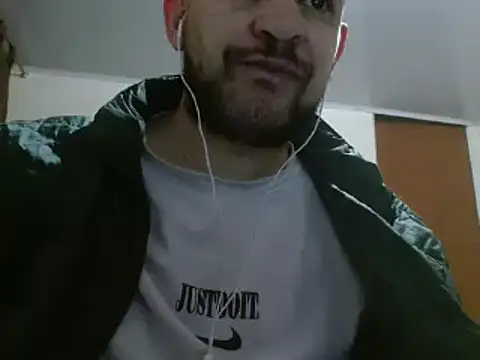 camiloking1720 online show from 02/08/25, 05:51