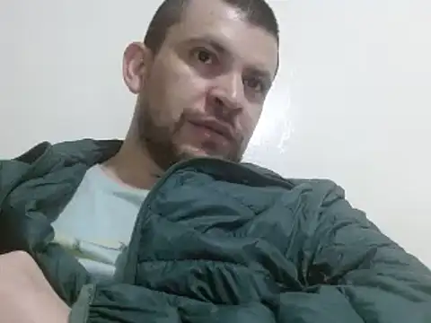 camiloking1720 online show from 02/27/25, 02:21