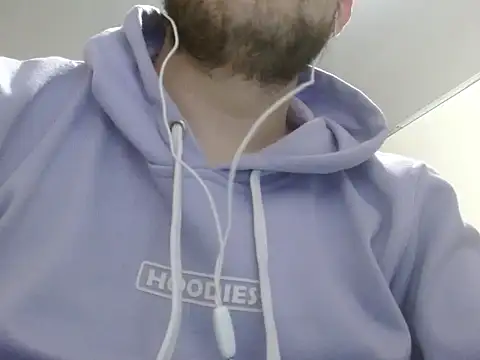 camiloking1720 online show from 09/09/25, 03:22