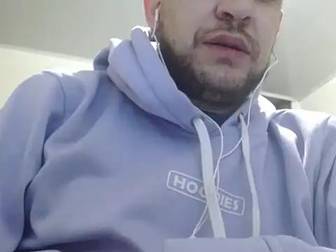 camiloking1720 online show from 09/21/25, 11:06