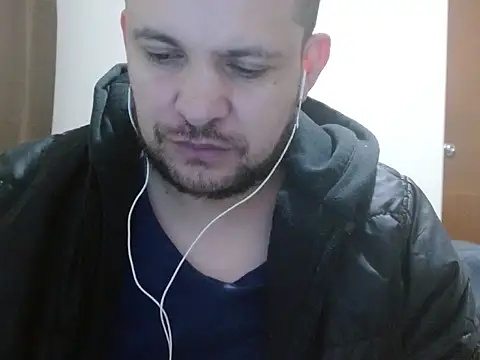 camiloking1720 online show from 09/22/25, 07:49