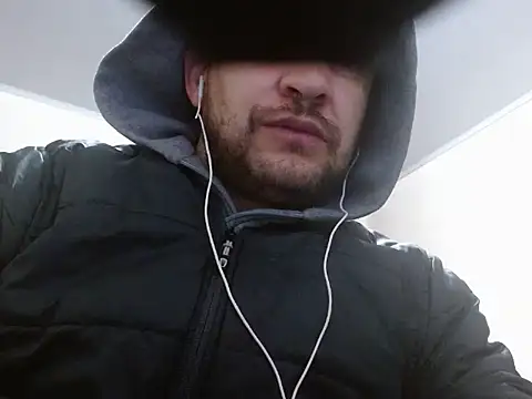 camiloking1720 online show from 09/27/25, 07:41