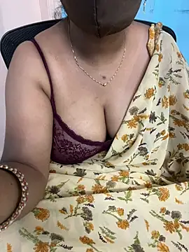 Snapshot of sajeetha chatting on 07/09/26, 02:37 sajeetha online show from 07/09/26, 02:37