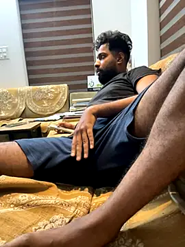 Snapshot of hardfukr0088 chatting on 10/05/25, 02:04 hardfukr0088 online show from 10/05/25, 02:04