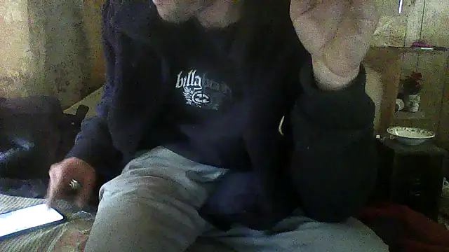 luke thighwalker2469 online show from 04/27/26, 11:58