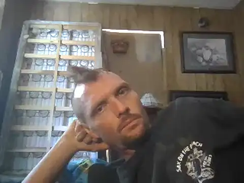 Snapshot of luke_thighwalker2469 chatting on 06/11/26, 04:49 luke thighwalker2469 online show from 06/11/26, 04:49