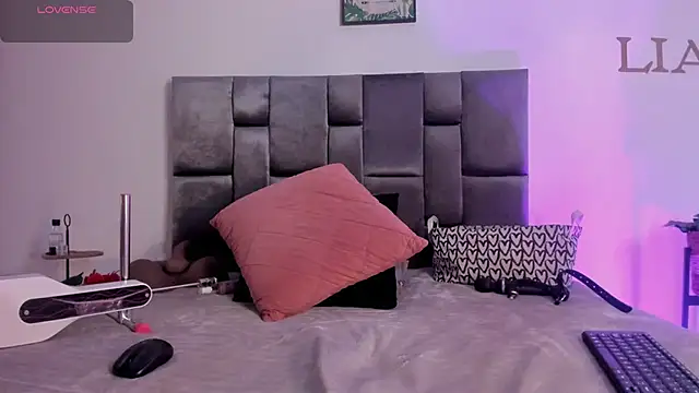 Lia johnsonn online show from 03/21/26, 11:48