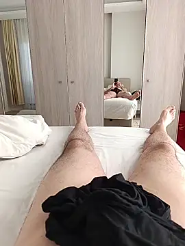 istanbullbogasi online show from 10/30/25, 05:31