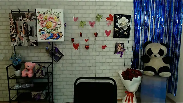 Darina M  online show from 02/18/25, 08:38