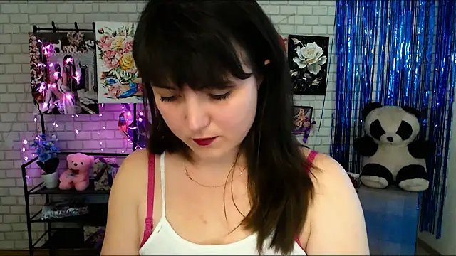 Darina M  online show from 02/23/25, 08:49