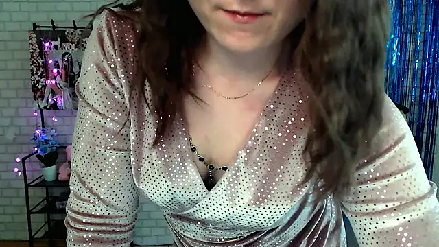 Darina M  online show from 03/08/25, 11:58