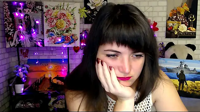 Darina M  online show from 10/17/25, 04:37