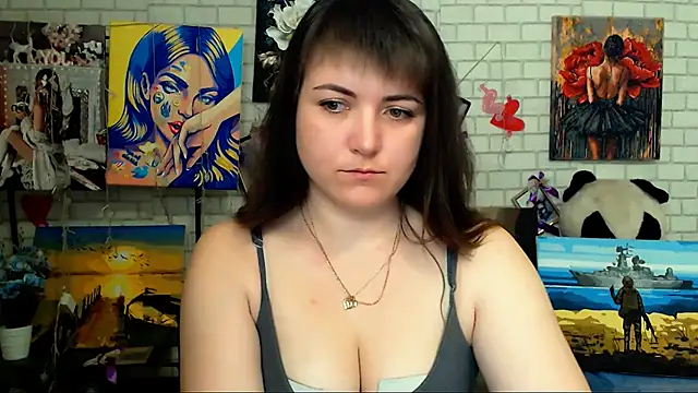 Darina M  online show from 03/18/26, 05:43