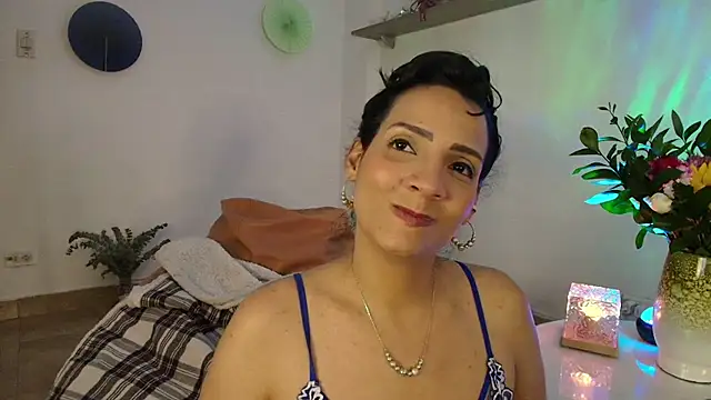 Elliee  online show from 03/20/25, 11:34