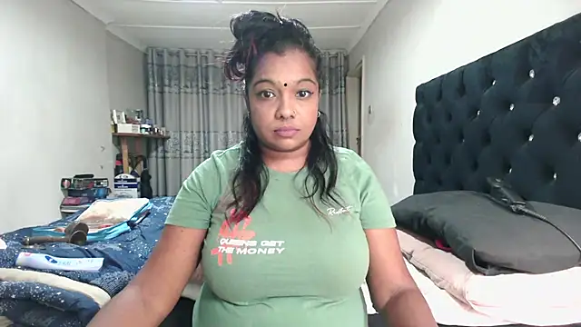Indianmayaxoxo online show from 02/14/26, 12:35