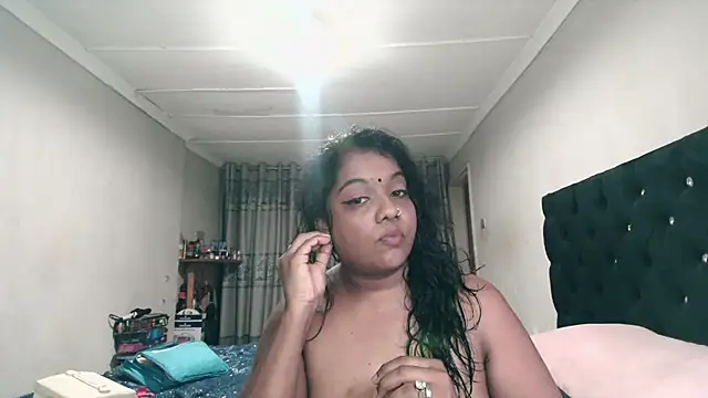 Indianmayaxoxo online show from 02/23/26, 01:41