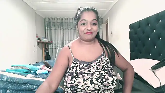 Indianmayaxoxo online show from 05/12/26, 07:05